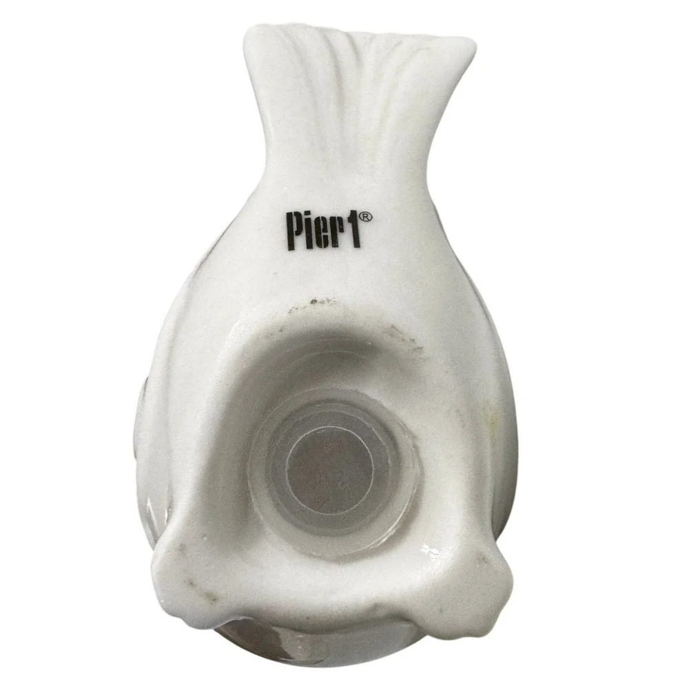Pier 1‎ Bird Salt and Pepper Shakers OS White Excellent Ceramic Embossed